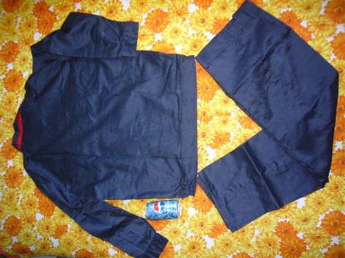 企业大连宇俸劳保专业从事大连劳保用品,工作制服的生产,销售