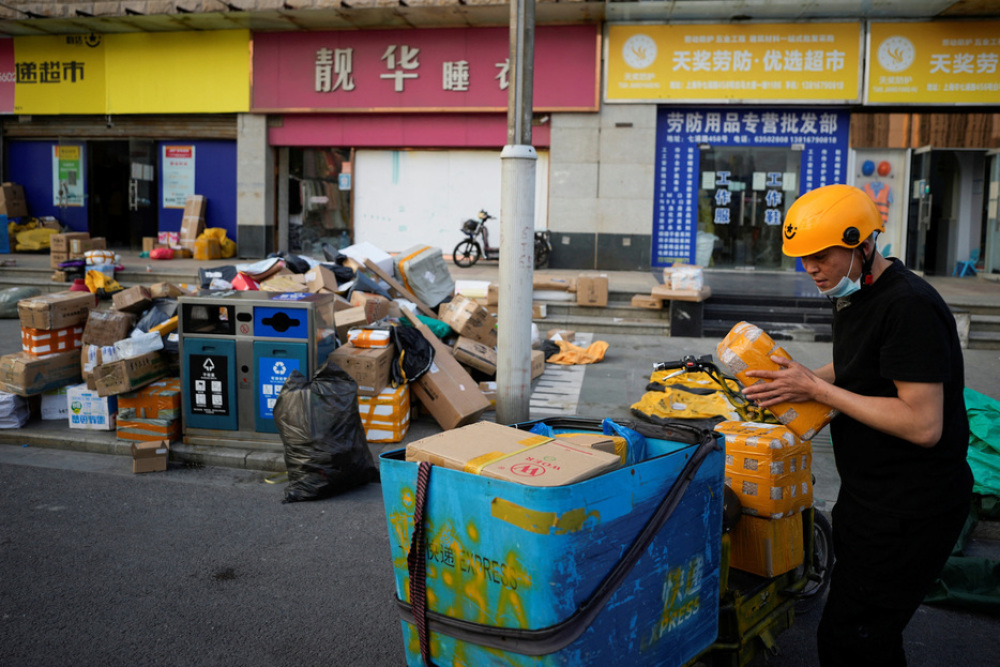 外媒报道中国“光棍节”的前半日销售额与去年同期相比减少4.7%