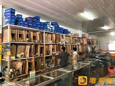 我们的40年│更新换代 才不被时代所淘汰--劳保用品店店主徐飞的“生意经”